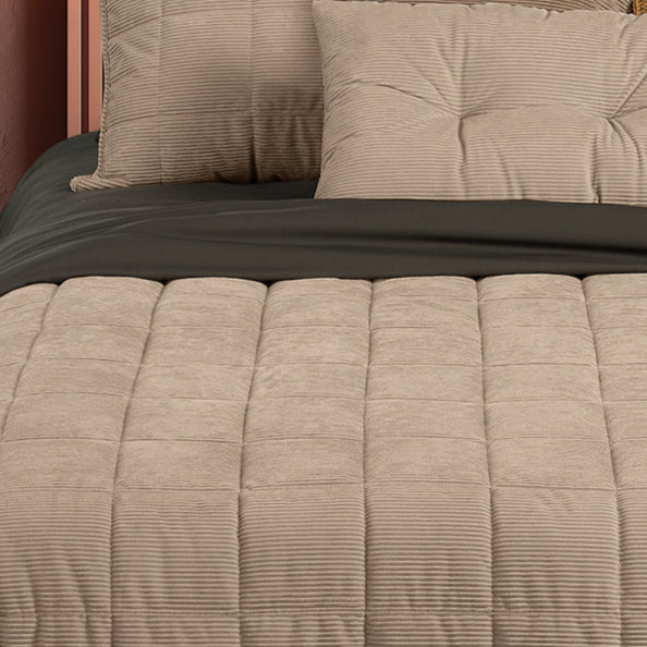 Courtepointe en velours côtelé taupe Corduroy