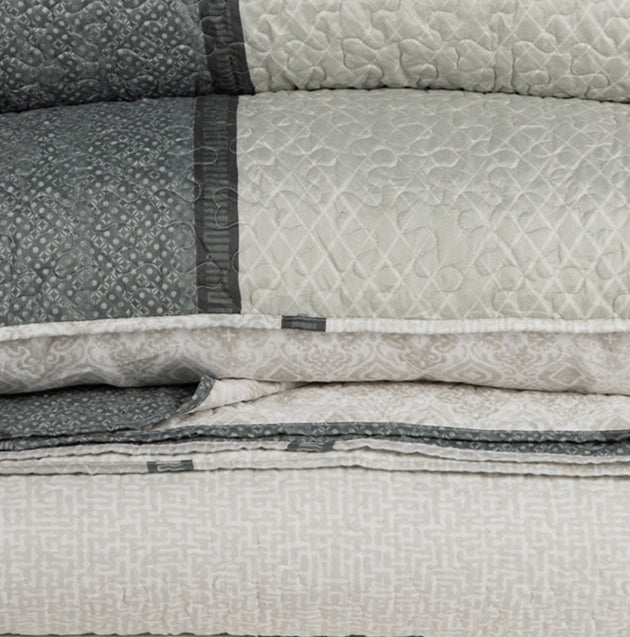 Bako modern quilt