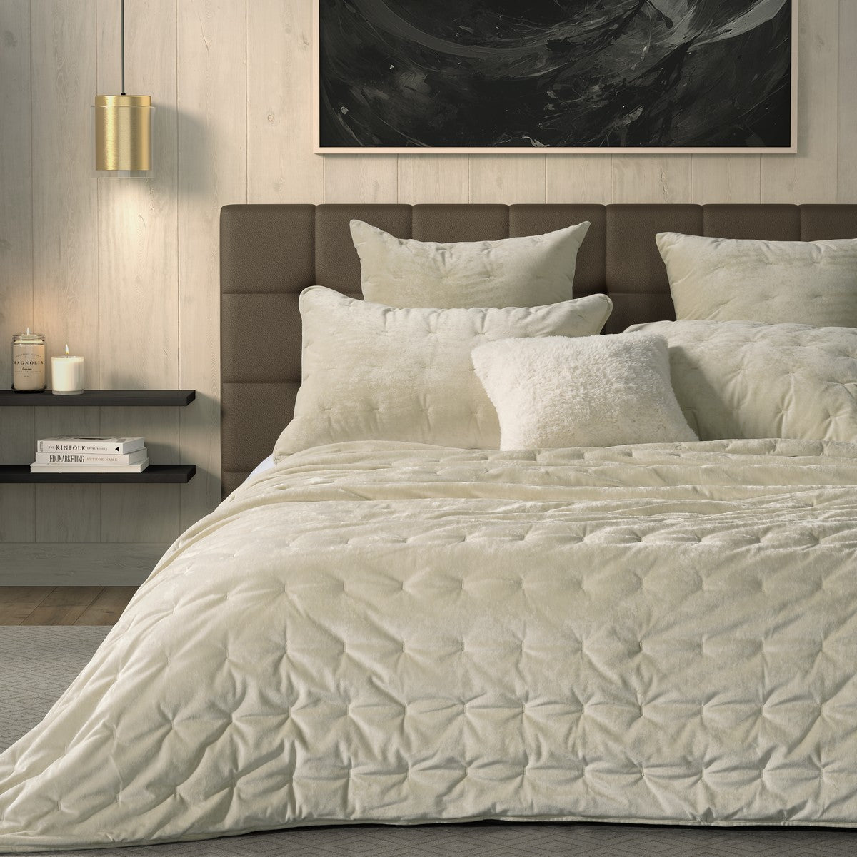 Lounge solid ivory velvet quilt