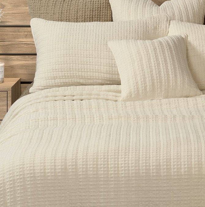 Courtepointe crème en coton gaufré Spirit