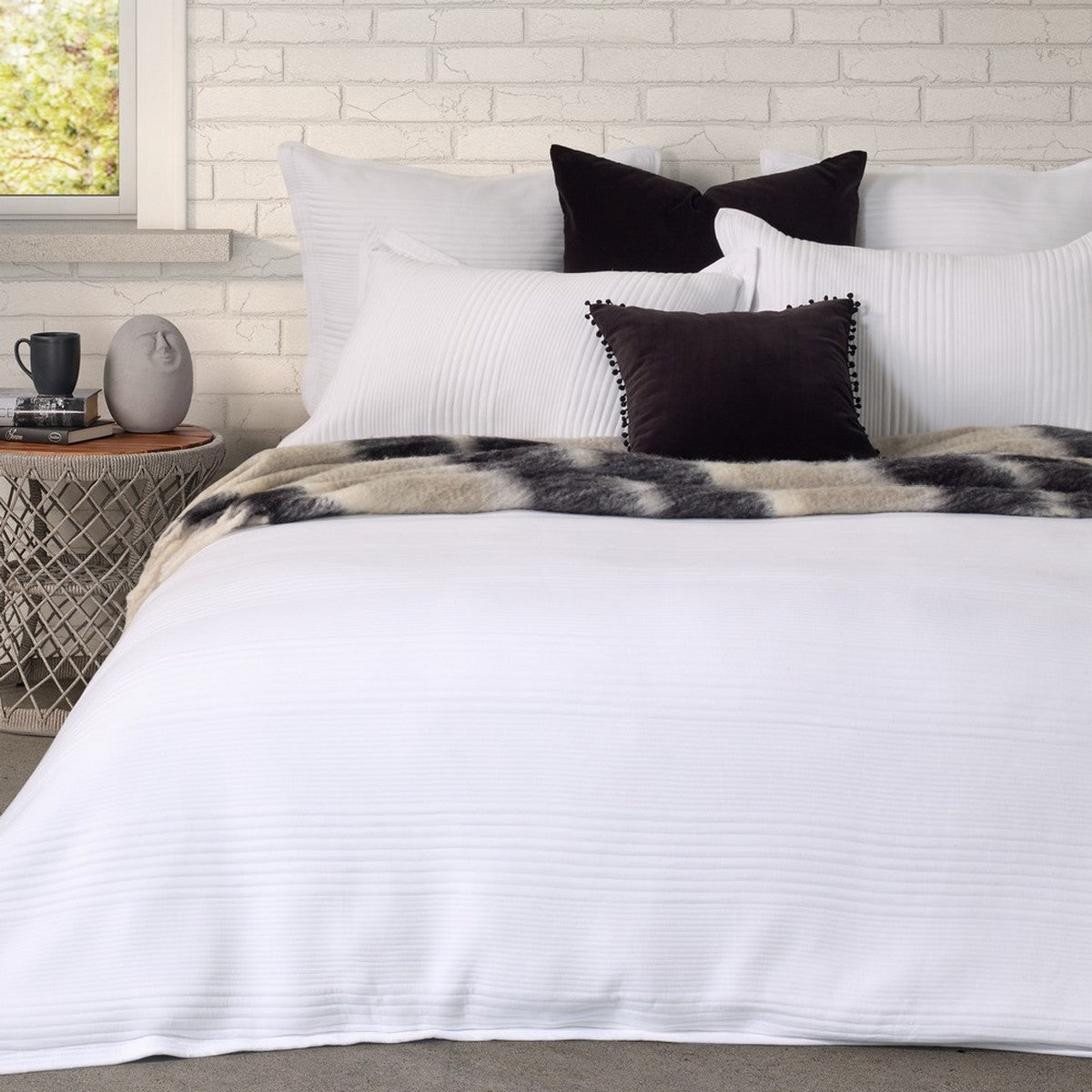 Suite white quilted cotton duvet cover