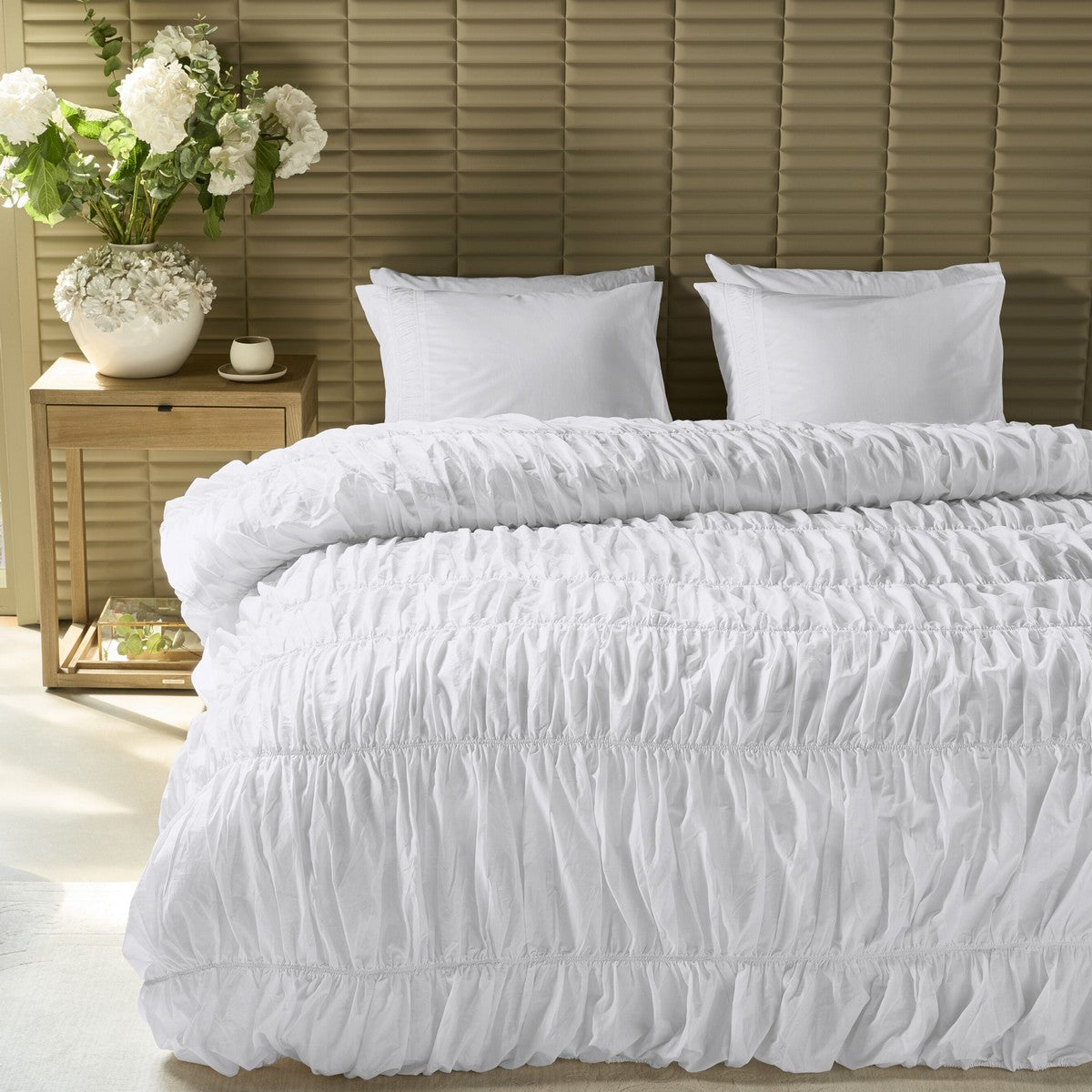 Housse de couette blanche romantique Ruffle