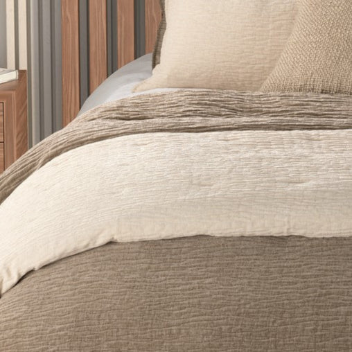 Courtepointe texturée taupe Barbara