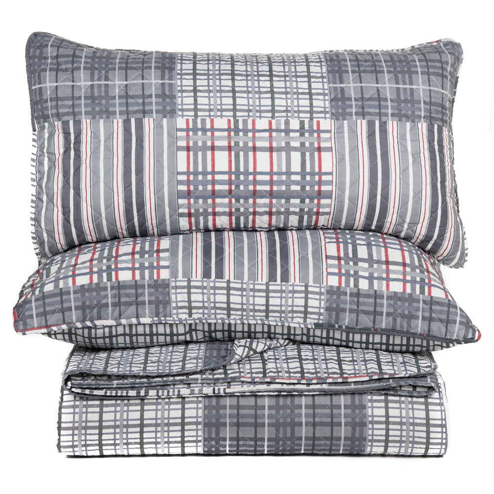 Daryl grey plaid quilt