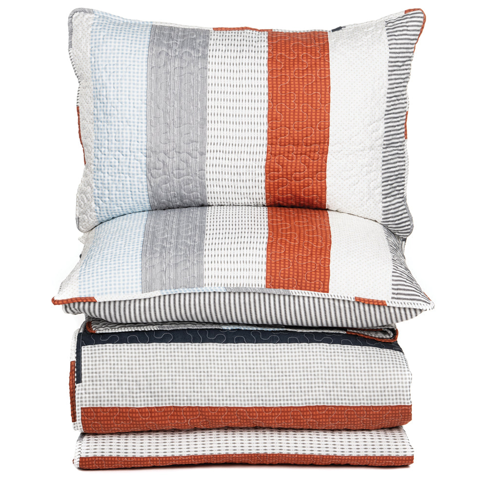 Clément striped quilt