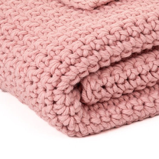 Gummy pink large knit throw