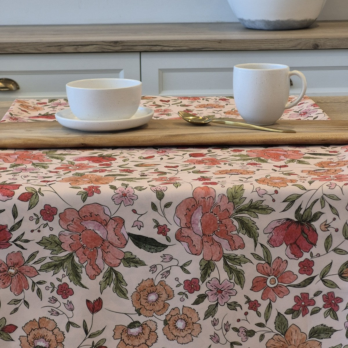 Joie floral tablecloth