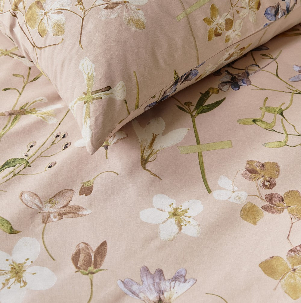 Lily flowered duvet cover