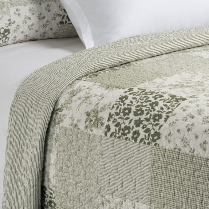 Courtepointe de style campagne moderne Matcha