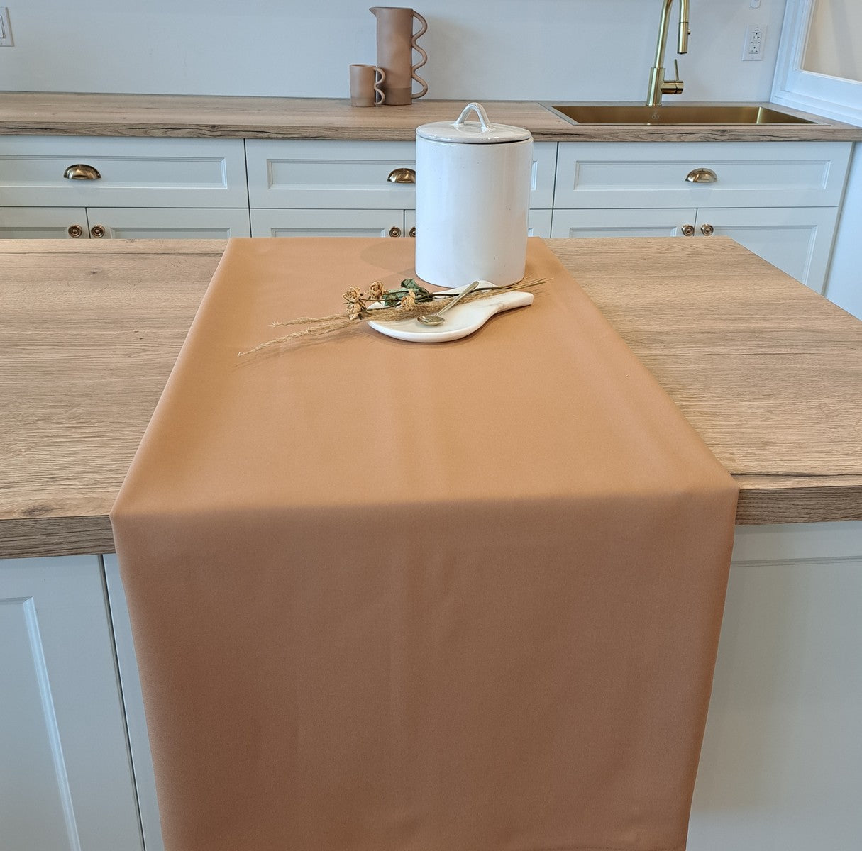 La Marron brown tablecloth