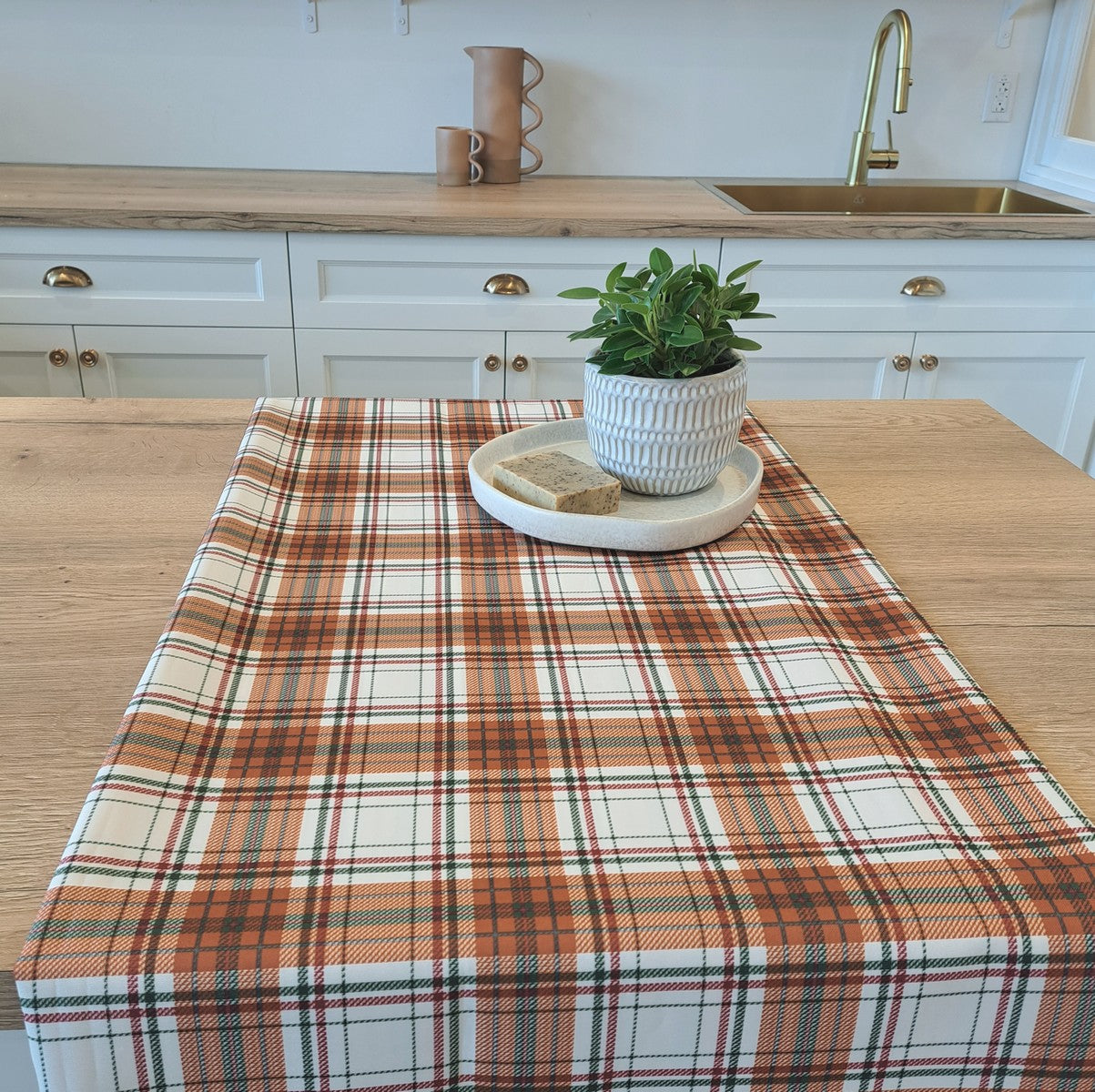 Gingerbread plaid tablecloth