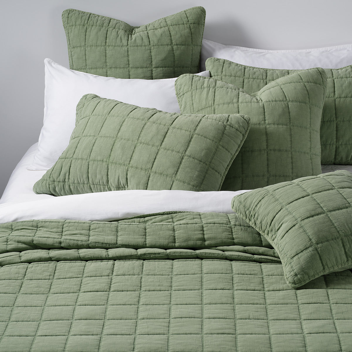 Sweet green stitched quilt