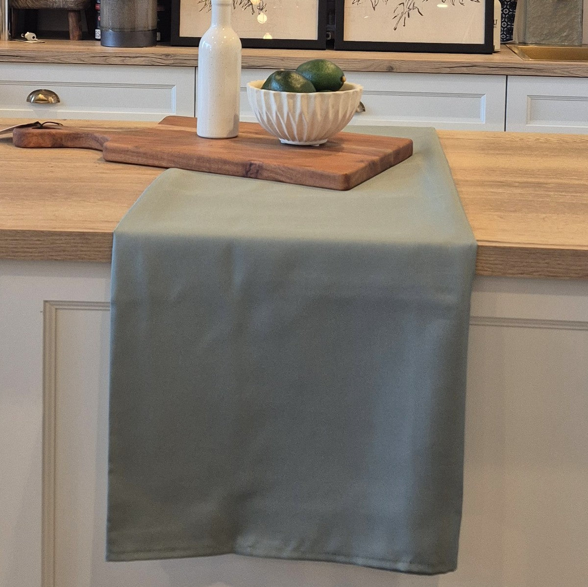 Nappe unie vert eucalyptus Bok Choy
