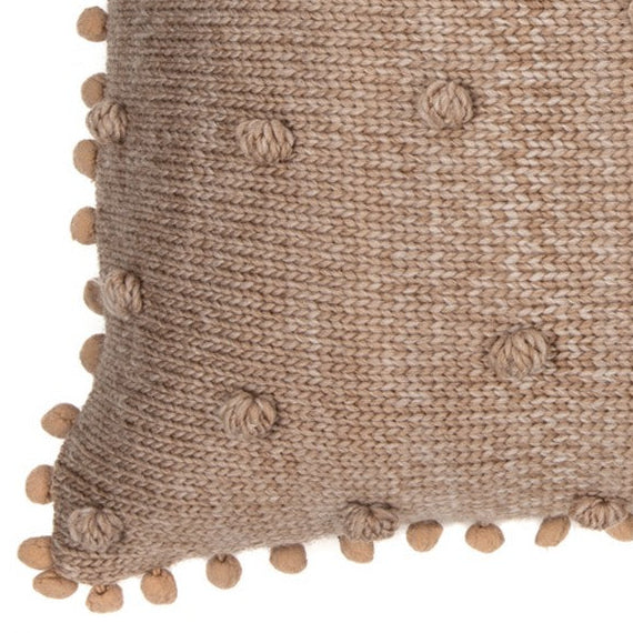 Coussin avec des pompons Mocaccino