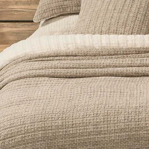 Courtepointe taupe en coton gaufré Spirit